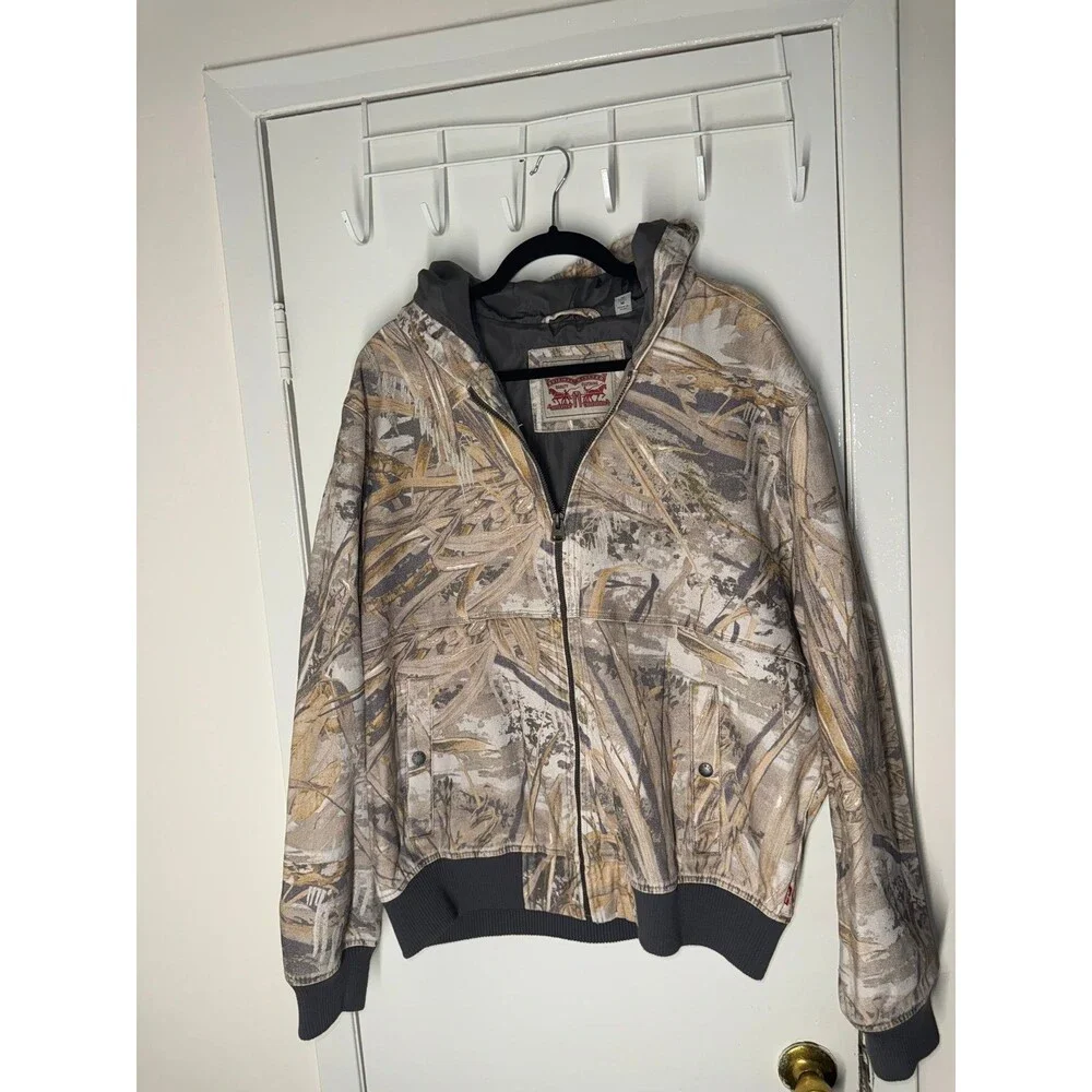 Vintage Levi's hooded jacket Camo Realtree size M